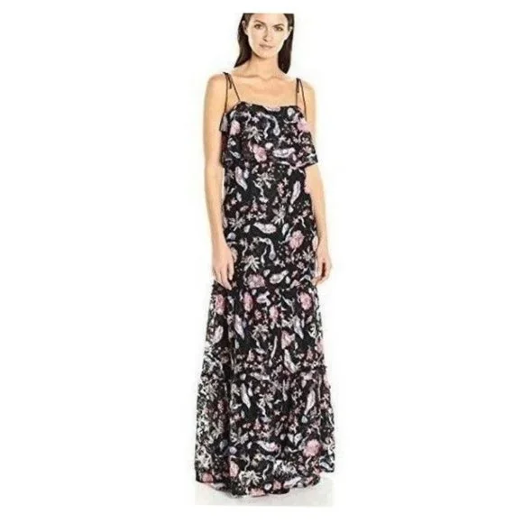 GUESS Women's Sleeveless Indie Lace Maxi Dress Size: S